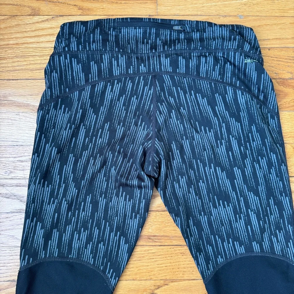 Nike‎ DRY-FIT  Cropped Leggings Flex 3.0 Capri Black Womens Size M